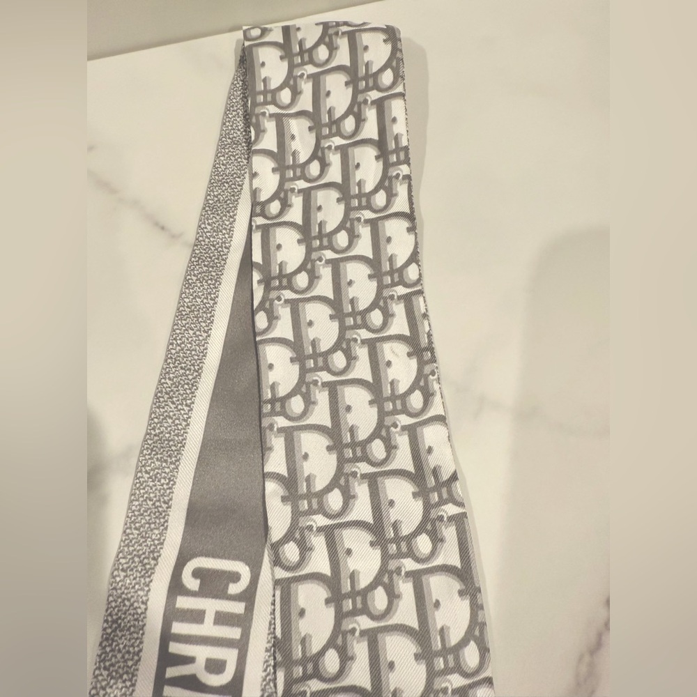 Christian Dior Twilly - Picture 4 of 11